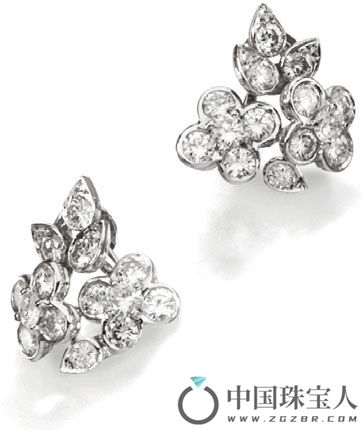 梵克雅宝钻石耳环（成交价：7,500英镑）