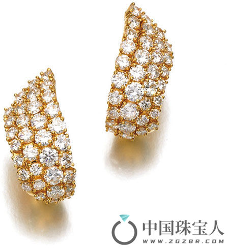 卡地亚钻石耳环（成交价：8,750英镑）