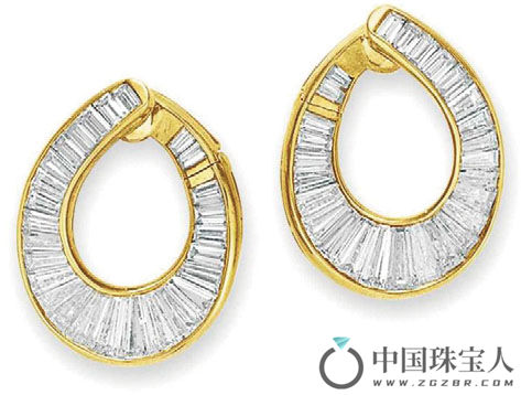 宝格丽钻石耳环（成交价：18,750美金）