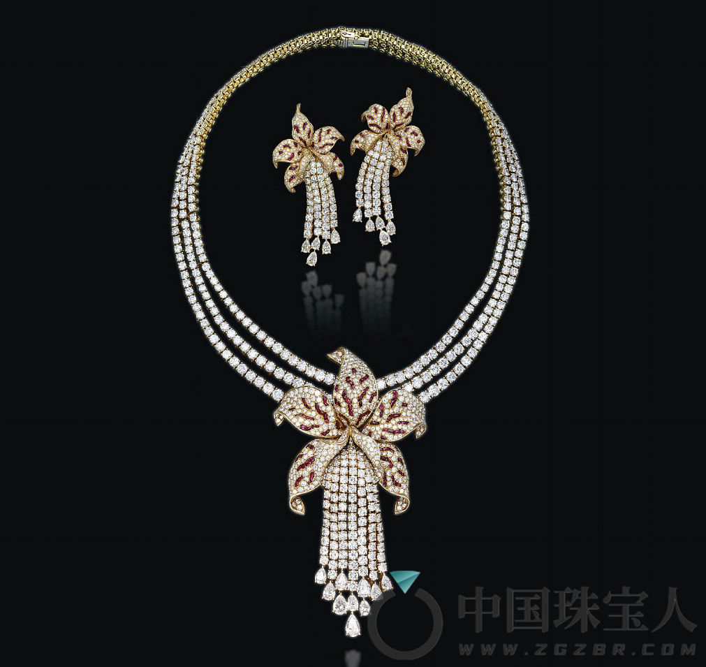 卡地亚红宝石配钻石“兰花”首饰套组（成交价：365,000瑞士法郎）