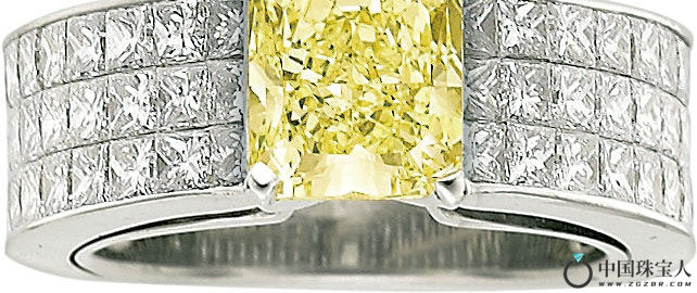 彩黄色彩钻配钻石金戒指（成交价：15,625美金）