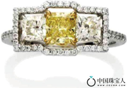 彩色钻石配钻石金戒指（成交价：5,625欧元）