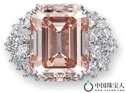 哈利· 温斯顿罕有的彩色钻石配钻石戒指（成交价：28,120,000港币）