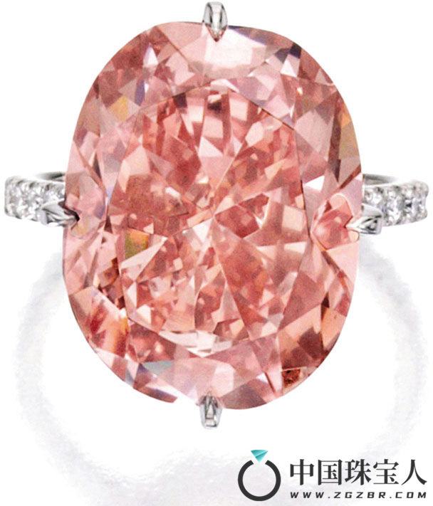 非凡浓彩橘粉色钻石配钻石铂金戒指（成交价：6,101,000美金）