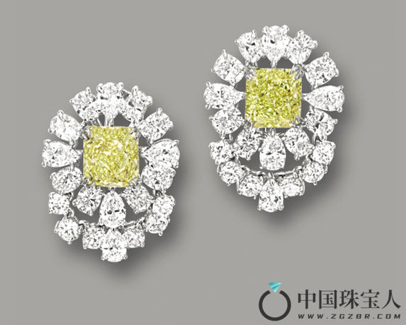 浓彩黄钻配钻石耳环（成交价：1,240,000港币）