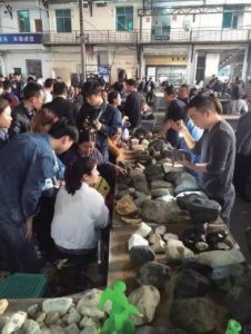 缅甸国内政治对翡翠市场的影响